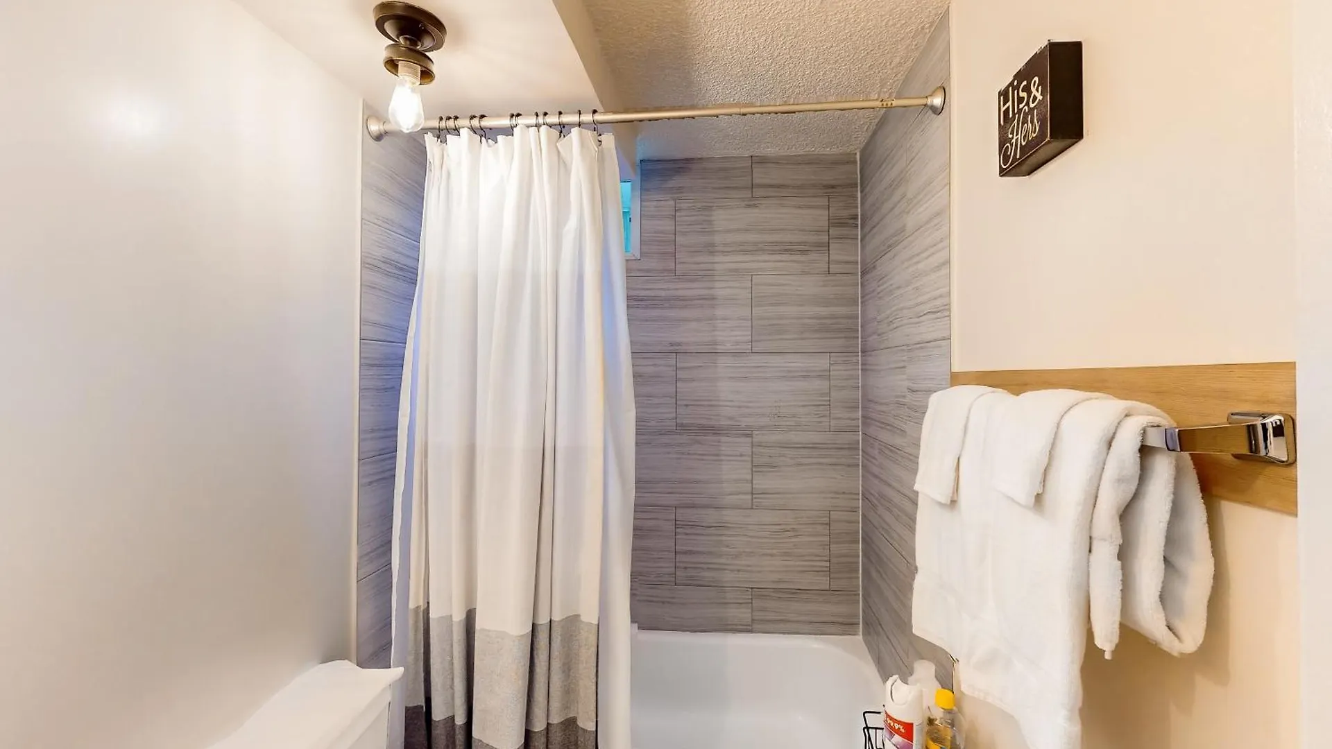 شقة The Bamboo Oasis At Bamboo Waikiki #307 هونولولو الولايات المتحدة الأمريكية